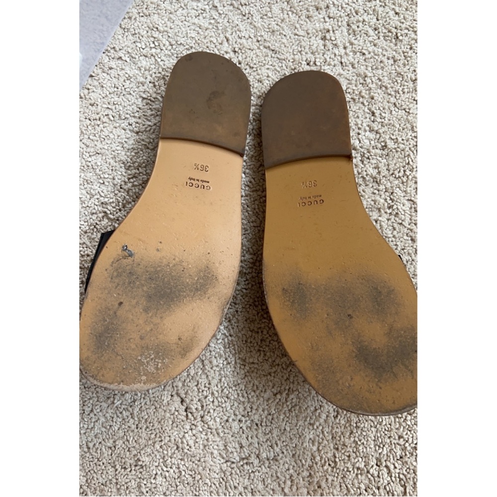 Gucci Black and Gold Sandals - Picture 5 of 13